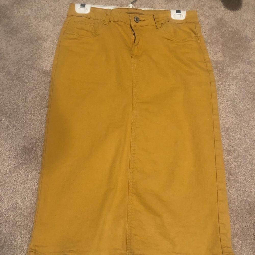 MIDI skirt
